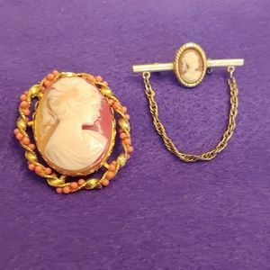 2 vintage cameo brooches